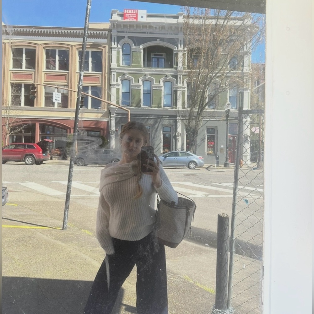 Zara Cozy Cream Knit Sweater